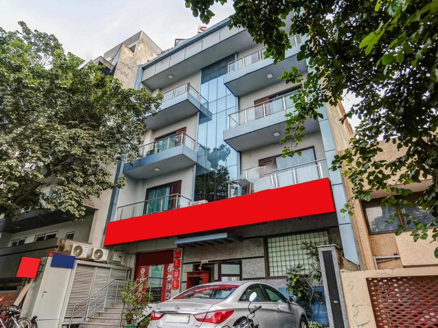 Signature Plaza Hotel New Delhi Exterior photo